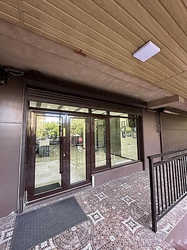 Продажа офисов 250 м², С ремонтом, Без мебели, Многоэтажное здание, 1 этаж