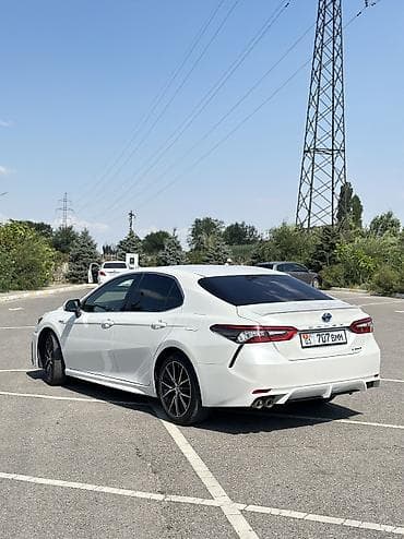 госномер сертифика: Toyota Camry: 2023 г., 2.5 л, Гибрид — 3