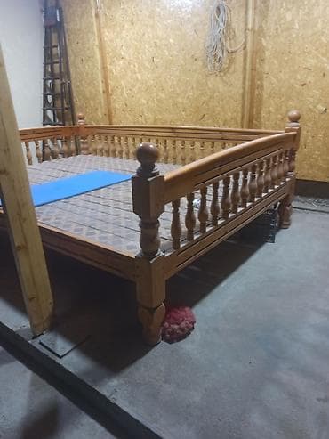 скупка старой одежды: Тапчан 3 x 2 x Дерево — 1