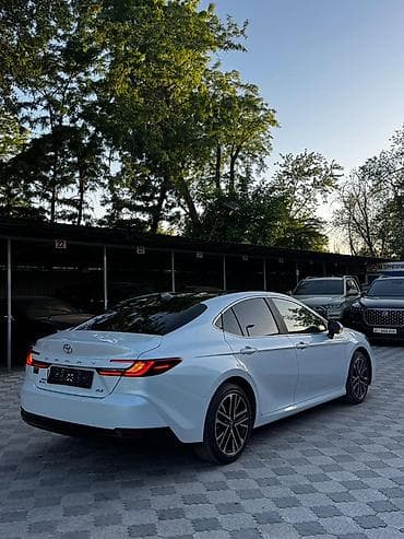 Продажа авто: Toyota Camry: 2025 г., 2.5 л, Автомат, Бензин, Седан — 5