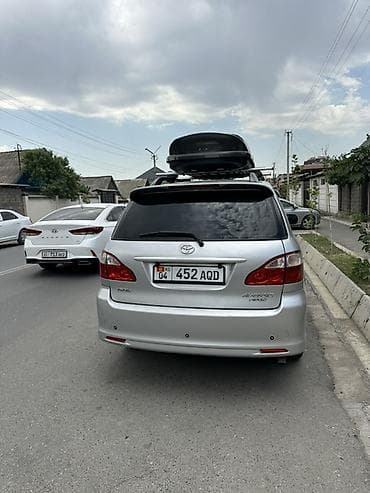 для ипсума: Toyota Avensis Verso: 2004 г., Механика, Бензин, Универсал — 6