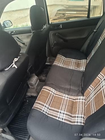 Volkswagen Bora: 2001 г., 2 л, Ручные, Бензин, Универсал — 6