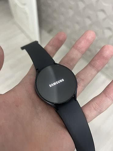 самсунг с19: Samsung Galaxy Watch6, цвет Graphite/Black. Абсолютно НОВЫЕ, покупали — 1
