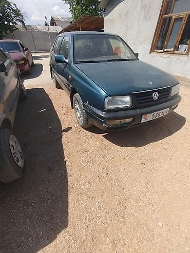 двери на венто: Volkswagen Vento: 1994 г., Механика, Бензин, Седан — 5