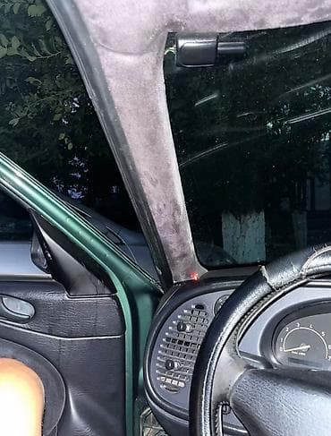 Транспорт: Saab 900 : 1997 г., 2 л, Автомат, Бензин, Хэтчбэк — 1