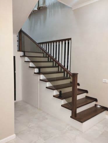 Лестницы-трансформеры: Деревянная лестница Для дома, Форма лестницы: Много-маршевая, Стиль: Классический — 10