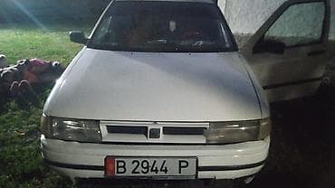 transporter multivan: Volkswagen Toledo: 1990 г., Седан — 1