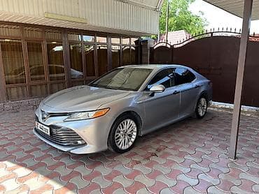 byd e7: Toyota Camry: 2018 г., 2.5 л, Вариатор, Гибрид, Седан — 3