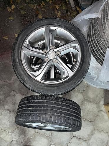 пакрышка 17: Колеса в сборе 215 / 55 / R 17, Лето, Б/у, Комплект, Легковые, Литые, отверстий - 5 — 1