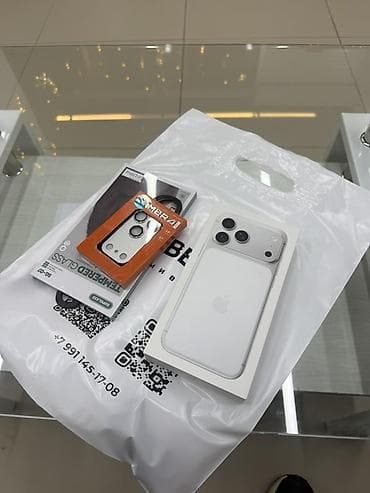 IPhone 17 Pro Max, Б/у, 256 ГБ, Оранжевый, Зарядное устройство, Защитное стекло, Чехол, 100 %