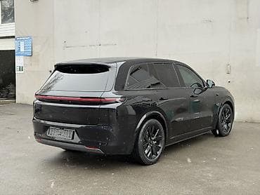 продаю вито: Lixiang L8: 2023 г., 1.5 л, Гибрид, Кроссовер — 3