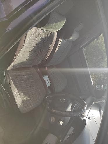 Mazda Demio: 2003 г., 1.3 л, Автомат, Газ, Хетчбек — 5
