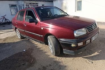 э 34: Volkswagen Vento: 1993 г., Седан — 5