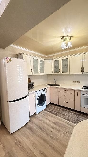 Кыймылсыз мүлк: 3 бөлмө, Цум Менчик ээси, Жаныбарлары жок, 6 айдан баштап, Эмереги менен — 2