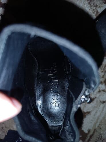 Ботинки, 38, Bershka, Б/у, цвет - Черный, Самовывоз