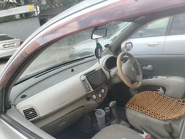lexus 400 rx: Nissan March: 2002 г., 1.3 л, Автомат, Бензин, Хэтчбэк — 3