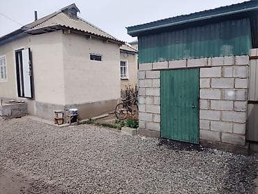 106 серии дом: Продаётся частный дом с закрытым двором и металлическими воротами. - — 7