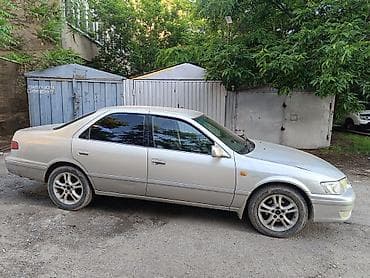 Продажа авто: Toyota Camry: 1999 г., 2.2 л, Автомат, Газ, Седан — 2