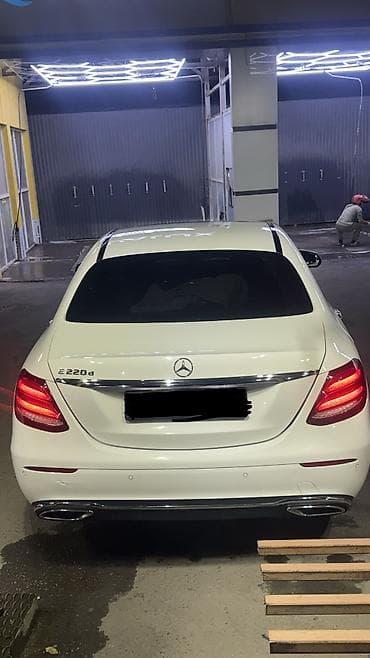 кредит на машину: Mercedes-Benz E-Class: 2017 г., 2.2 л, Автомат, Дизель, Седан — 8