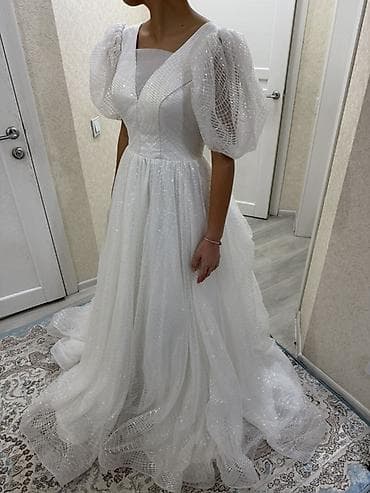 шикарно свадебное платье: Свадебное платье A‑силуэта в современном романтическом стиле. - Цвет — 3