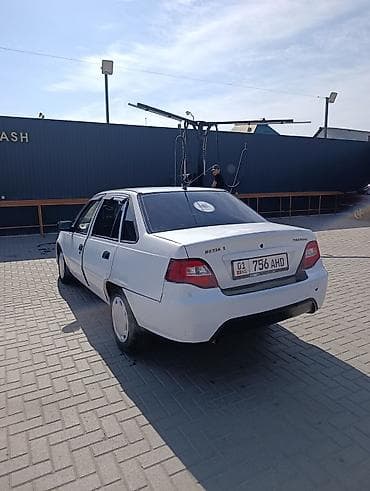 Daewoo Nexia: 2010 г., 1.6 л, Механика, Бензин, Седан — 4