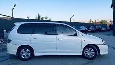 lada 2101: Toyota Gaia: 2000 г., 2 л, Автомат, Бензин, Минивэн — 5