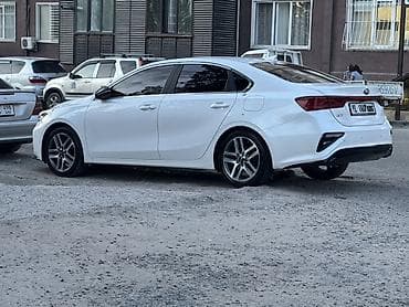 Kia K3: 2018 г., 1.6 л, Вариатор, Бензин, Седан