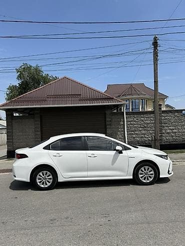 highlander 2012: Toyota Corolla: 2019 г., 1.8 л, Вариатор, Гибрид, Седан — 2