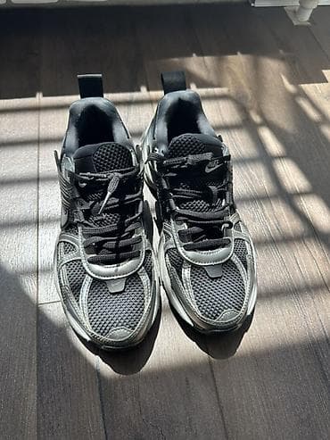 Мужские кроссовки, 37.5, Nike, Б/у, цвет - Черный, Самовывоз — 1