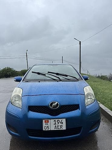 Toyota Vitz: 2010 г., Хэтчбэк
