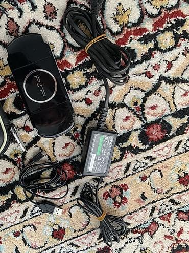 PS4 (Sony PlayStation 4): PSP 3000 В хорошем состоянии в комплекте есть всё необходимое чехол — 10