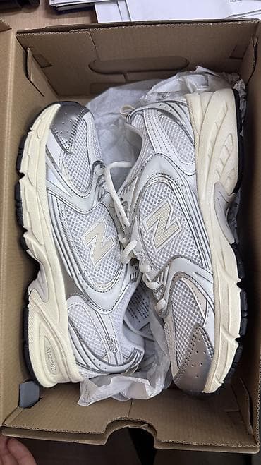 Кроссовки, 38.5, New Balance, Новый, цвет - Серый, Платная доставка, Самовывоз