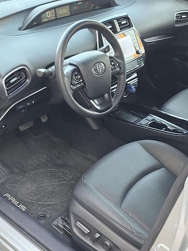 Продажа авто: Toyota Prius: 2019 г., 1.8 л, Вариатор, Гибрид, Хэтчбэк — 9