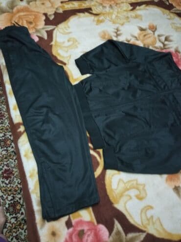 форма для тренировок: Комплект, цвет - Черный, Б/у — 2