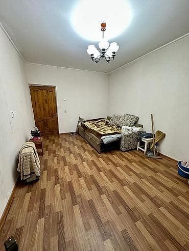 квартира сатам: 2 комнаты, 48 м², 105 серия, 2 этаж, Старый ремонт — 1