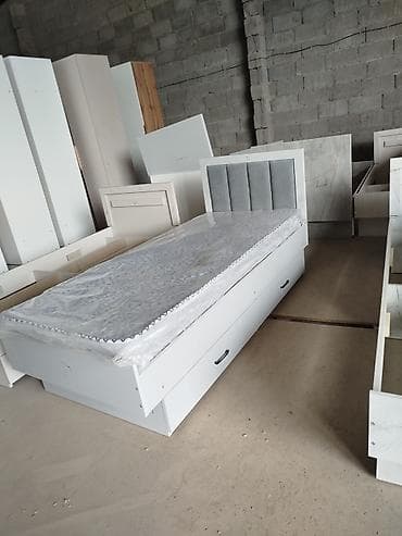 sofa bed: Продаю новый Одна спальня Кровать с матрасом Размери длина 1900 х — 3