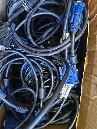 Пакет кабелей VGA (D-Sub 15 pin) - Разъёмы: VGA (male–male), винтовые