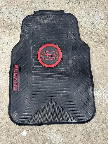 Салон үчүн аксессуарлар: Жалпак Резина Төшөмөлдөр Салон үчүн Subaru, түсү - Кара — 1