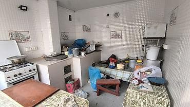 фемили хаус: Сдаю на длительный срок просторный двухэтажный дом с закрытой усадьбой — 7