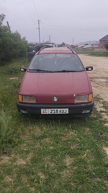 бар авто: Volkswagen Passat Variant: 1992 г., 1.8 л, Кол менен иштөөчү, Бензин, Универсал — 3