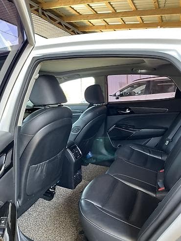 сидан: Kia K7: 2020 г., Седан — 7