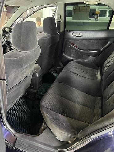 зеркело: Honda Accord: 2000 г., Автомат, Бензин, Седан — 10