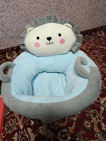Набор для малышей: 1) Мягкое кресло‑подушка Lucky Baby в виде львёнка