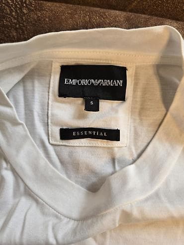soft shell: Мужская футболка, S, Emporio Armani, Б/у, цвет - Белый, Самовывоз, Платная доставка — 5