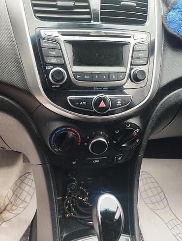 hyundai aventa: Hyundai Accent: 2019 г., 1.4 л, Автомат, Бензин, Седан — 6