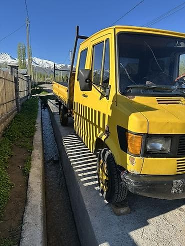 hero 9: Грузовик, Mercedes-Benz, Дубль, 3 т, Б/у — 2