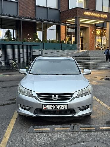 Транспорт: Honda Accord: 2015 г., 2.4 л, Вариатор, Бензин, Седан — 2