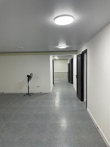комерция: Аренда офисов, 155 м², В административном здании, 1 линия — 1