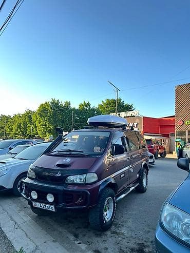 светы для дома: Mitsubishi Space Gear: 1996 г., 0.3 л, Автомат, Бензин, Минивэн — 7