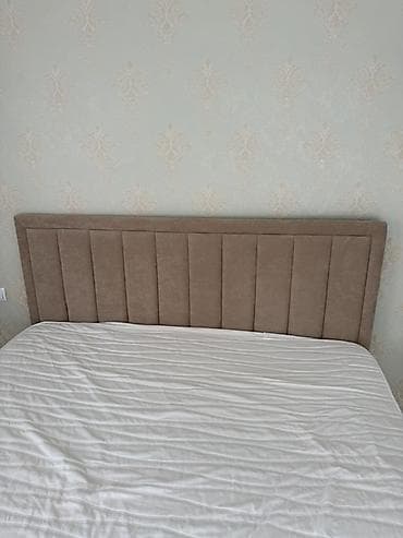 дешевые кровати двуспальные: Двуспальная кровать, Б/у, С мягким изголовьем, длина - 200 см — 3